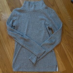 Aritzia Wilfred Gray Ribbed Turtleneck Sweater